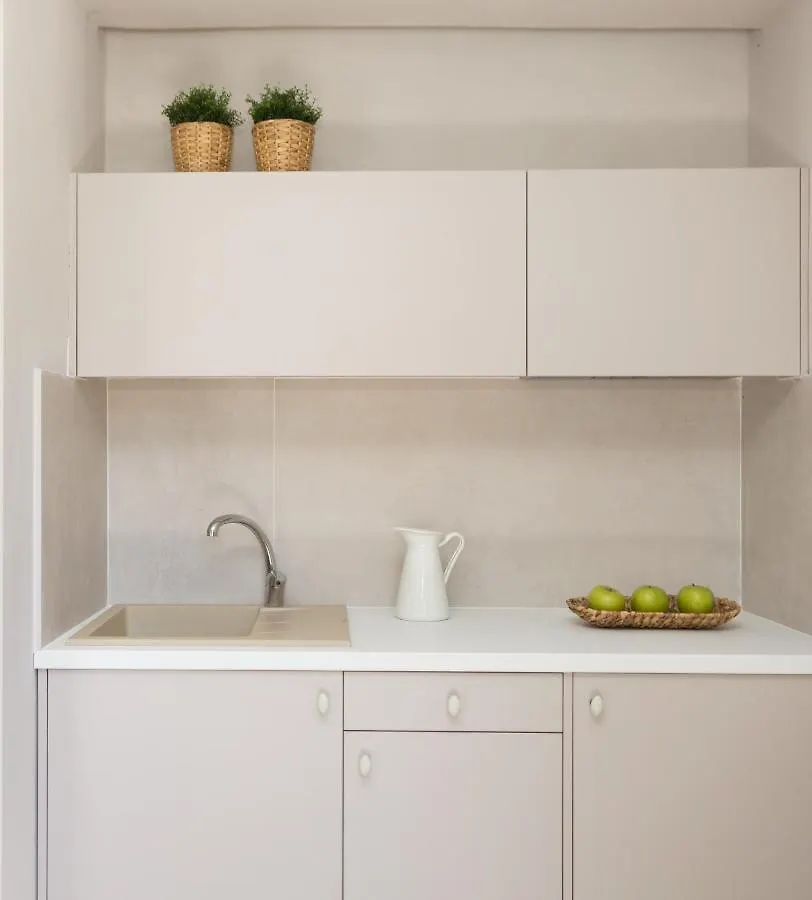 Calmare Suites Rethymno  2*, Rethymno (Crete)