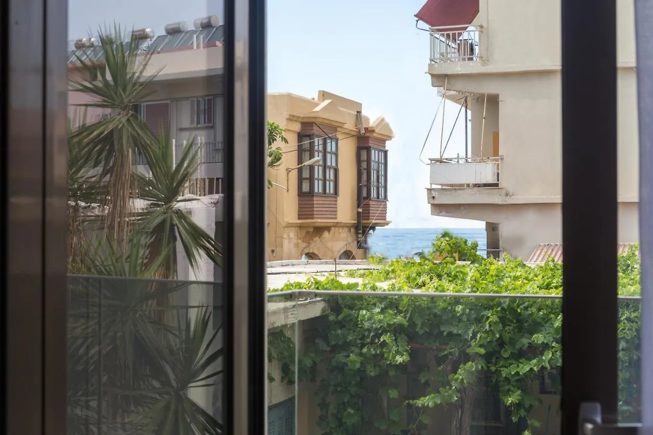 Calmare Suites Ретимно Отель